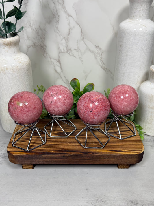 Thulite Spheres (UV)