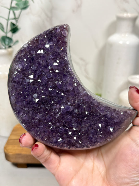 Dark Amethyst Moon | Luna from Uruguay