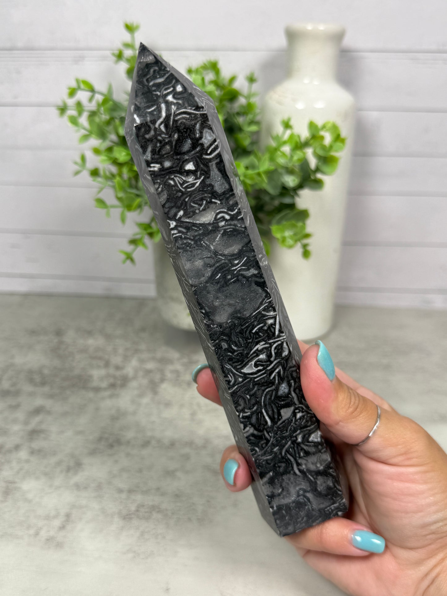 Black Lace Agate Towers