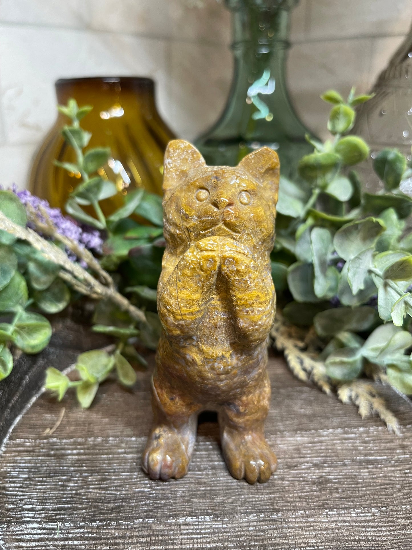Kitty Crystal Carving