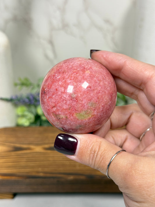 Thulite Spheres (UV)