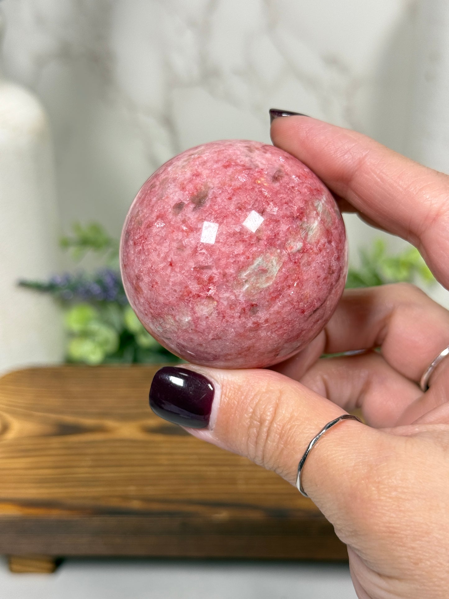 Thulite Spheres (UV)