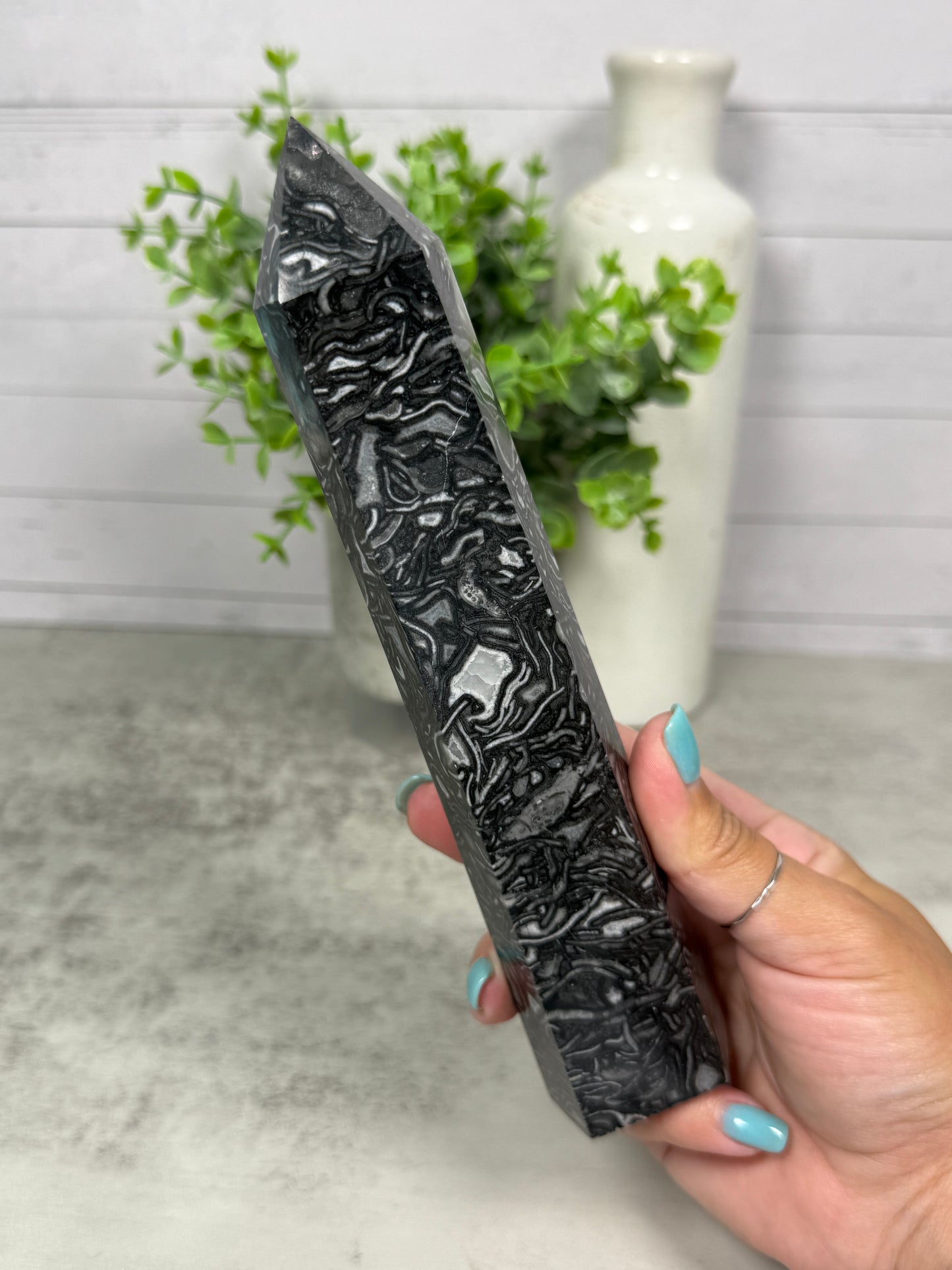 Black Lace Agate Towers