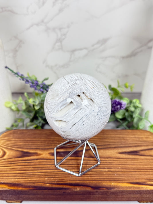 White Lace Sphere - B